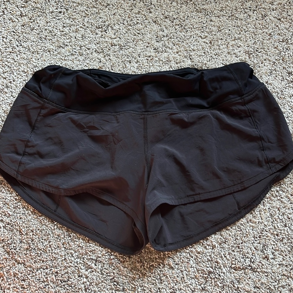 Black size 6 Lululemon Speedup shorts 2.5 inch